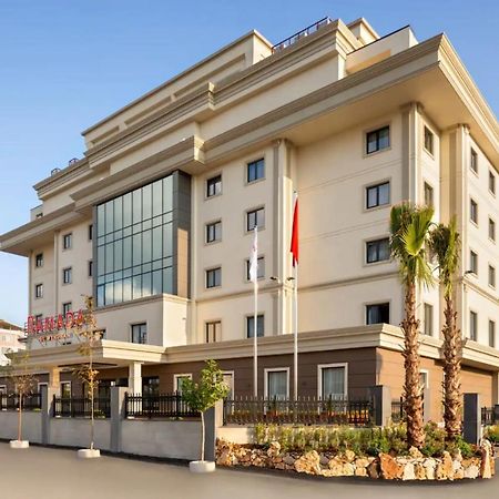 Ramada By Wyndham Adiyaman Hotel Exterior photo