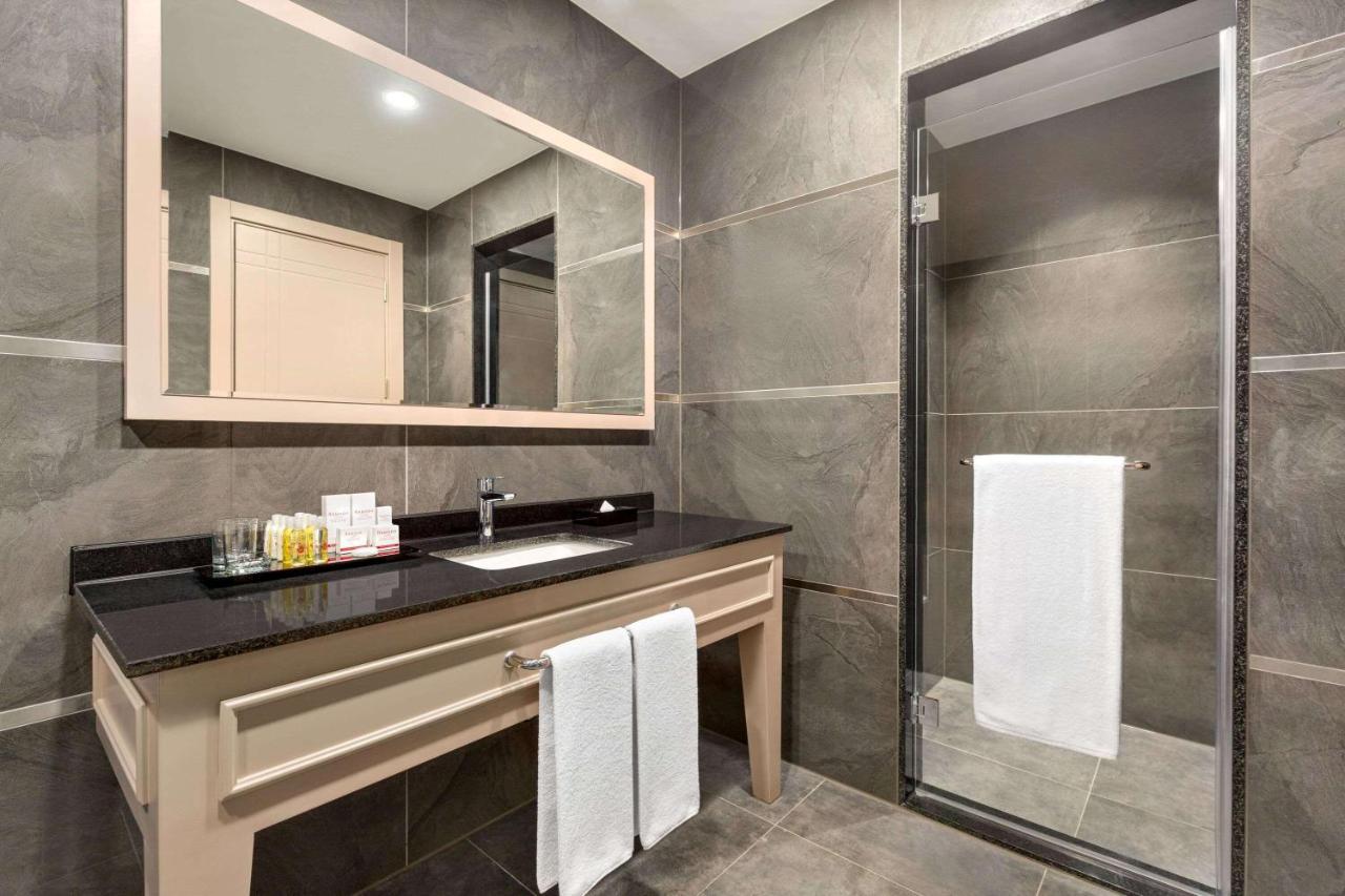 Ramada By Wyndham Adiyaman Hotel Exterior photo
