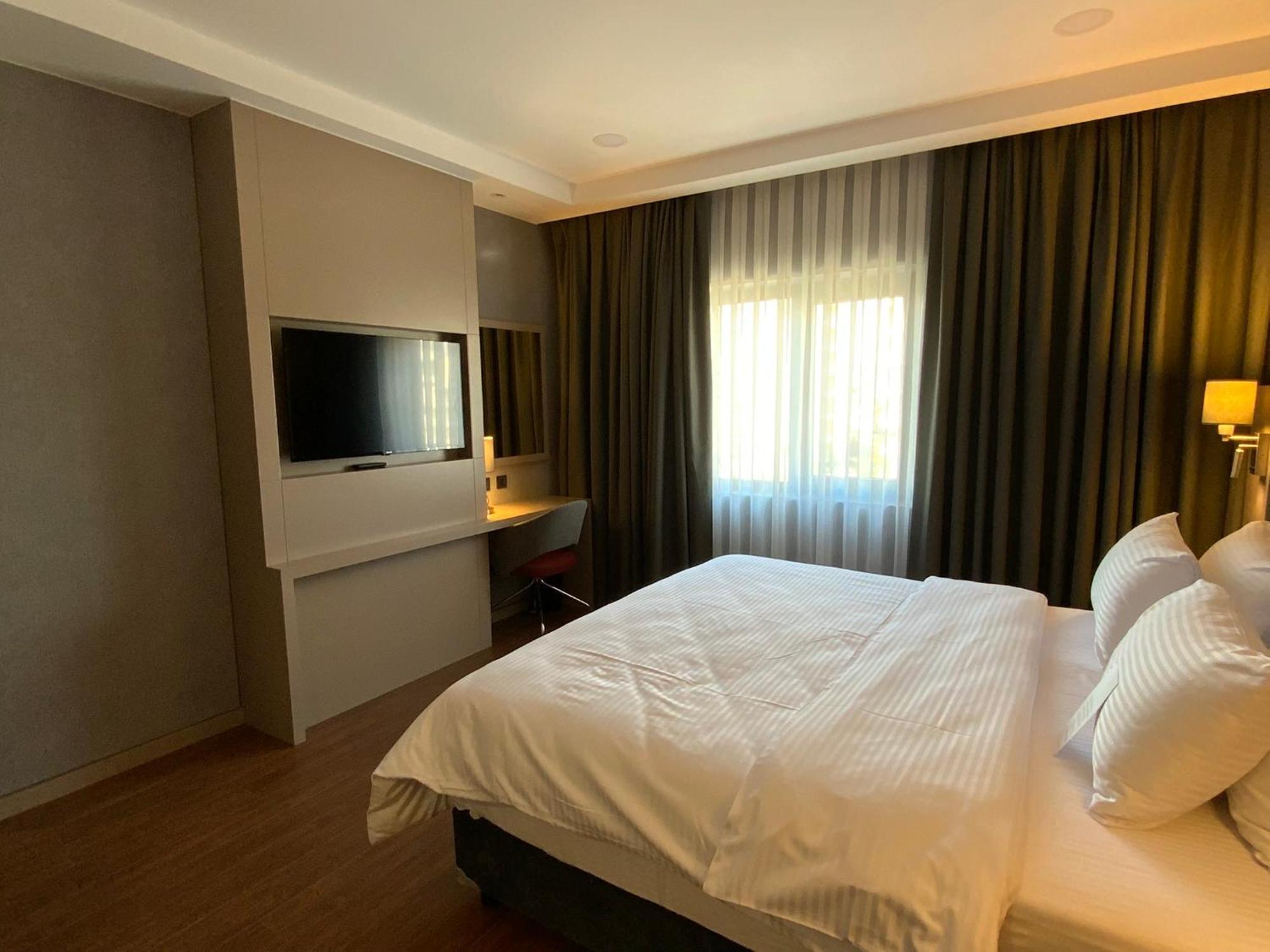 Ramada By Wyndham Adiyaman Hotel Exterior photo